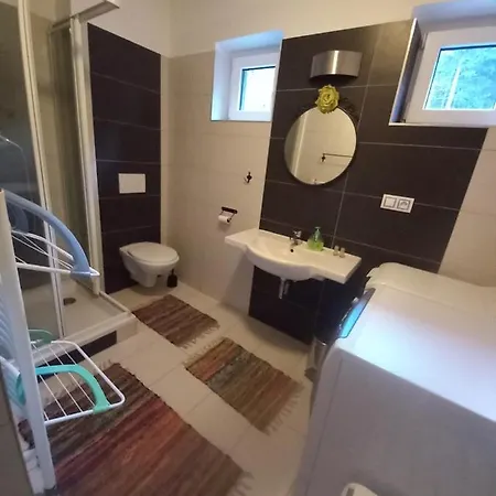 Hotel Za Sneznikem 2*