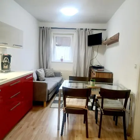 Hotell Za Sneznikem 2*